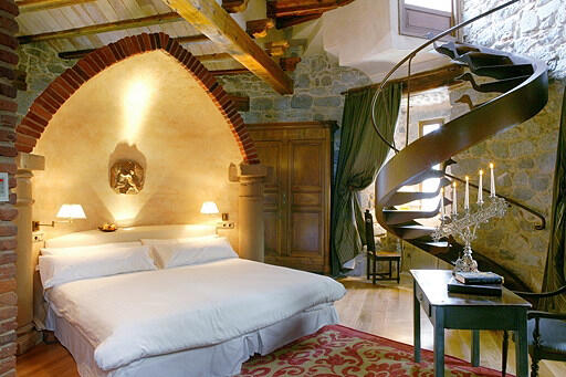 Castillo de Arteaga Suite